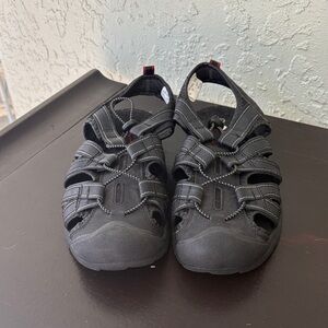 Ozark Trail M OT River Sandal Black Strappy Sz 7